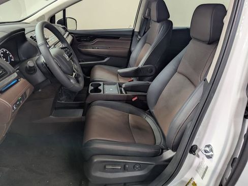 New 2026 Honda Odyssey Elite image 11