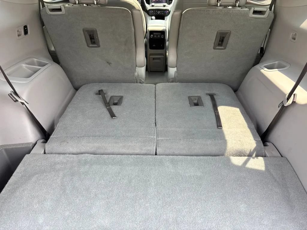 Used 2017 GMC Acadia SLT AWD/4WD image 19