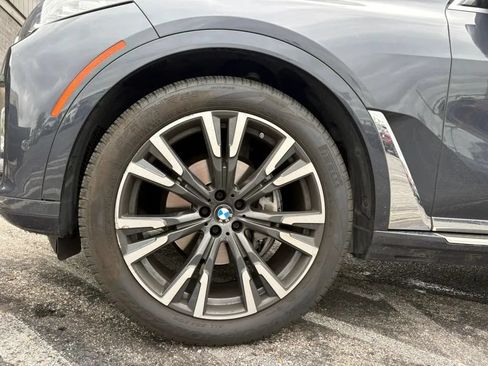 Used 2021 BMW X7 xDrive40i w/ Premium Package AWD/4WD image 34