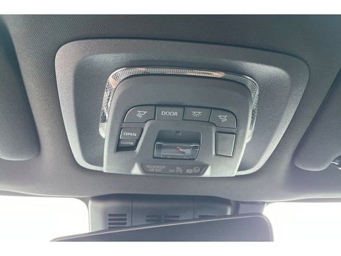 Used 2026 Toyota Crown Nightshade image 25