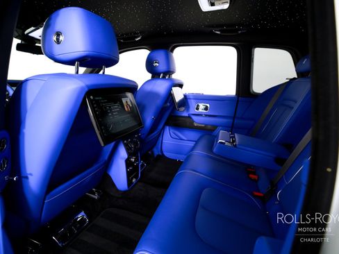 Used 2024 Rolls-Royce Cullinan Black Badge image 20