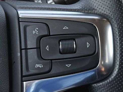 Used 2025 Chevrolet Blazer LT image 20