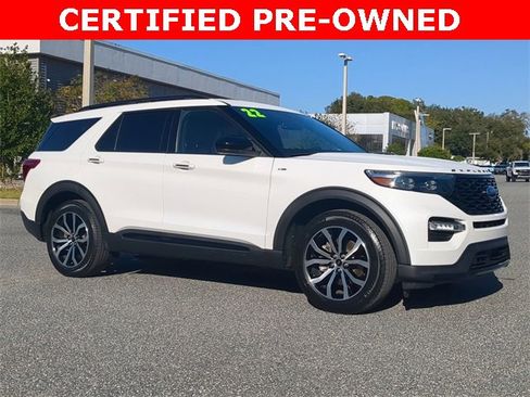 Certified 2022 Ford Explorer ST-Line w/ Class IV Trailer Tow Package image 2