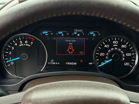 Used 2018 Ford F150 Lariat w/ Equipment Group 502A Luxury AWD/4WD image 22