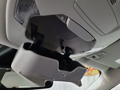 Used 2018 Ford Escape SEL w/ Ford Safe & Smart Package image 38