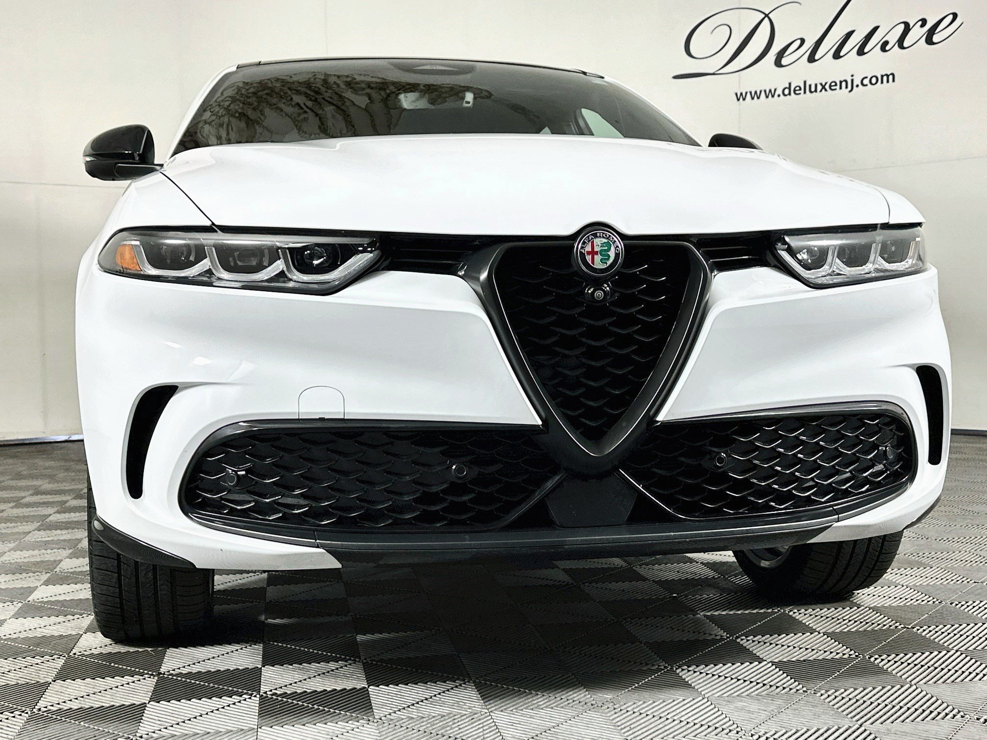 Used 2024 Alfa Romeo Tonale Veloce AWD/4WD image 31