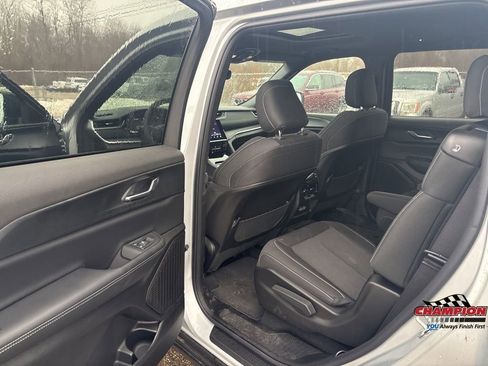 Used 2024 Jeep Grand Cherokee L Laredo image 27