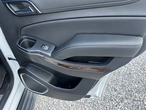 Used 2018 Chevrolet Tahoe LT w/ Luxury Package image 34