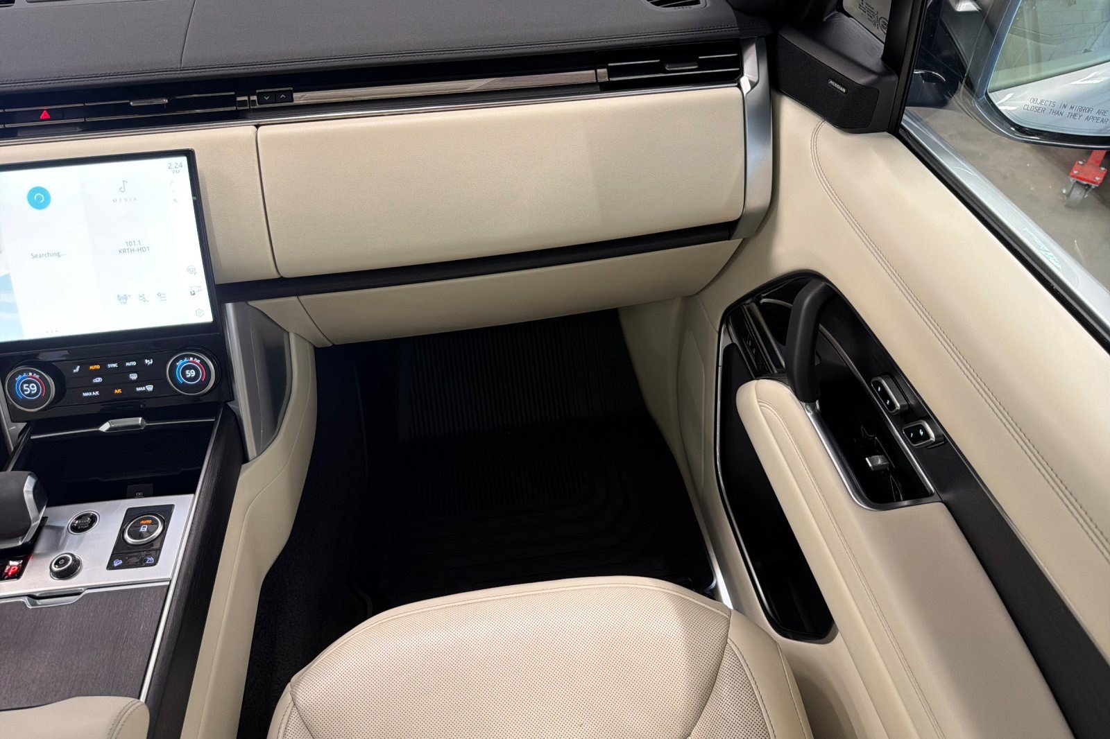 Used 2023 Land Rover Range Rover SE AWD/4WD image 31