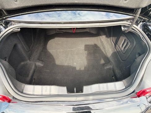 Used 2022 Chevrolet Camaro LT RWD image 12
