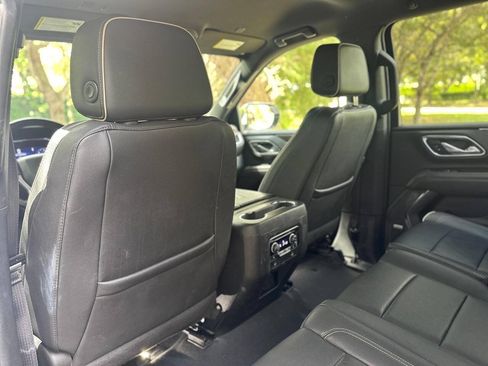 Used 2024 Chevrolet Suburban Premier AWD/4WD image 30