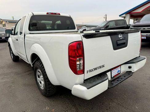 Used 2019 Nissan Frontier S image 3