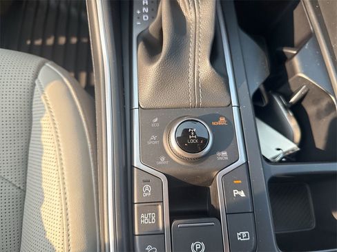 New 2025 Kia Sorento S image 34