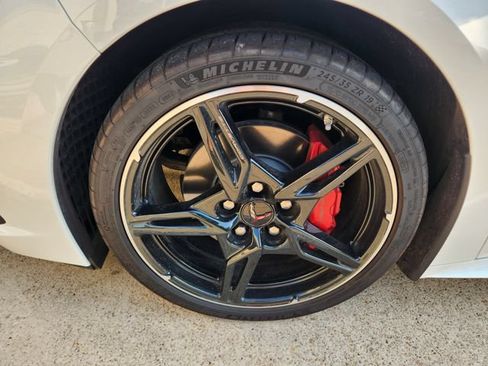 Used 2024 Chevrolet Corvette Stingray Coupe w/ 1LT RWD image 8