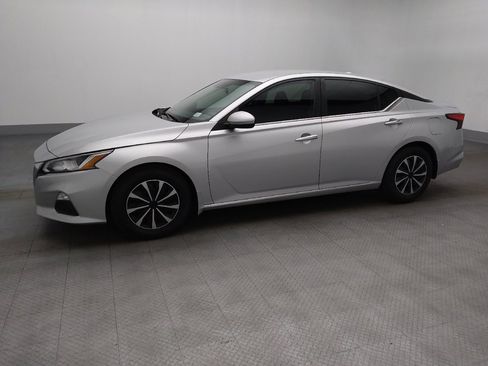 Used 2020 Nissan Altima 2.5 S image 2