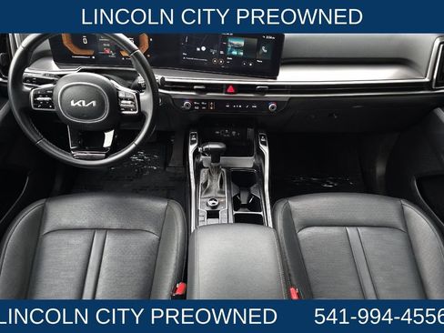 Used 2024 Kia Sorento S AWD/4WD image 13