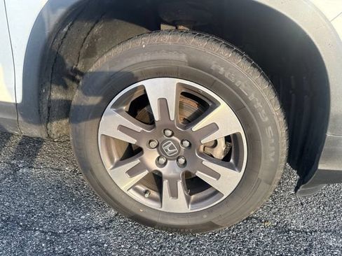 Used 2018 Honda Ridgeline RTL-E image 12