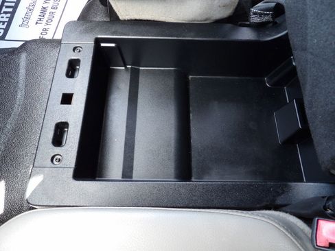 Used 2021 Ford F550 image 28