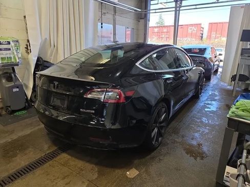 Used 2020 Tesla Model 3 Performance image 2