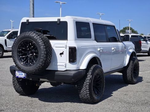 Certified 2025 Ford Bronco Badlands AWD/4WD image 7