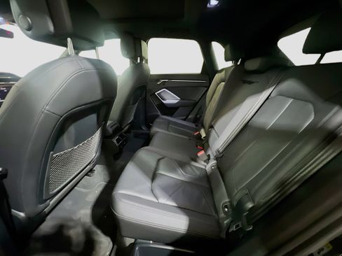 Used 2021 Audi Q3 2.0T Premium w/ Convenience Package image 17