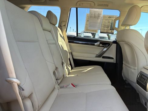 Used 2021 Lexus GX 460 Premium w/ Premium Package AWD/4WD image 18