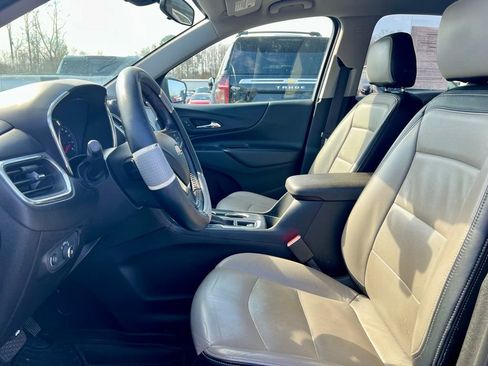 Used 2019 Chevrolet Equinox LT image 4