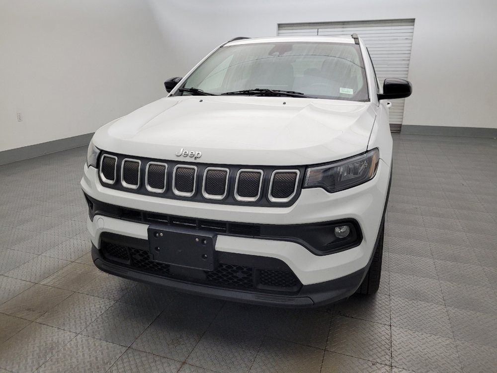 Used 2022 Jeep Compass Latitude w/ Sun and Sound Group AWD/4WD image 15