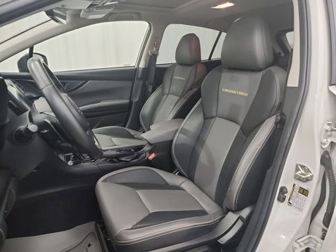 Used 2022 Subaru Crosstrek 2.5i Sport w/ Moonroof Package image 14