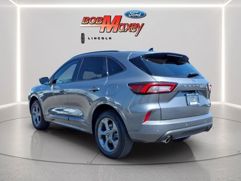 Used 2024 Ford Escape ST-Line w/ Tech Pack #1 AWD/4WD image 9