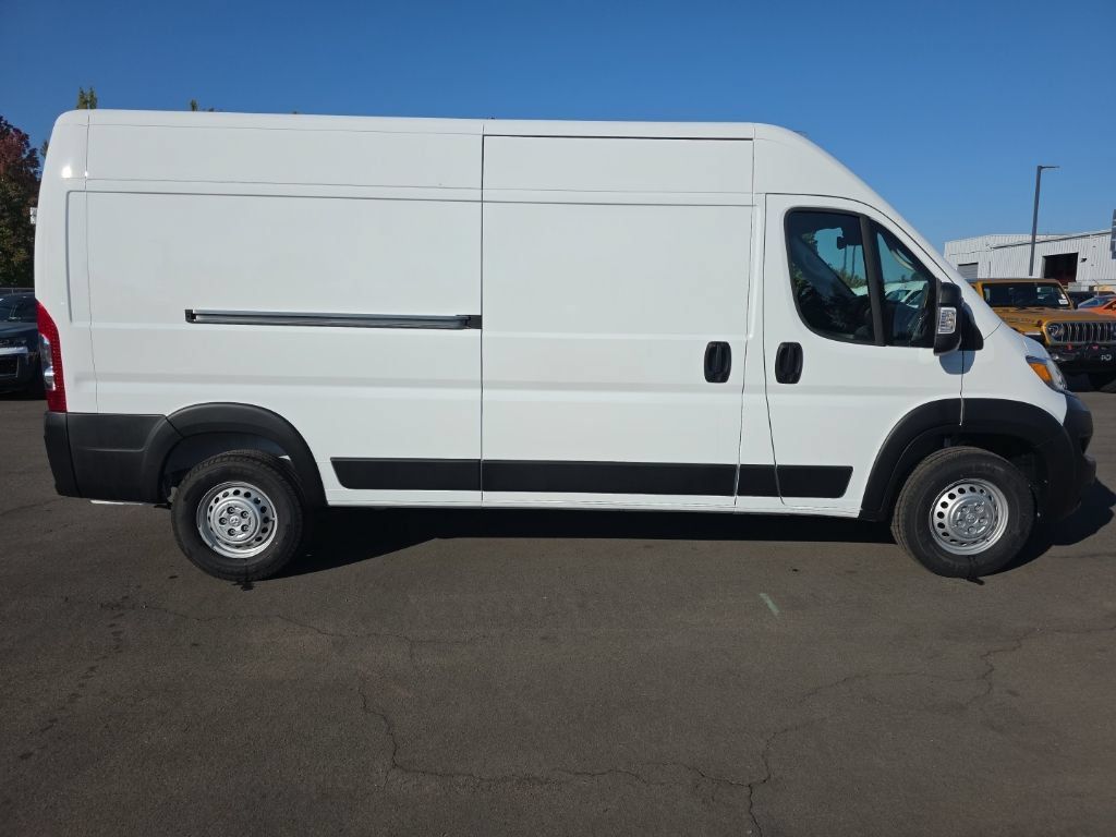 Used 2025 RAM ProMaster 2500 w/ Safety Group FWD image 6