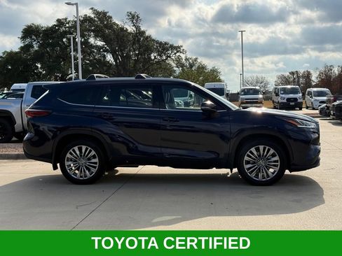 Certified 2026 Toyota Highlander Platinum AWD/4WD image 5