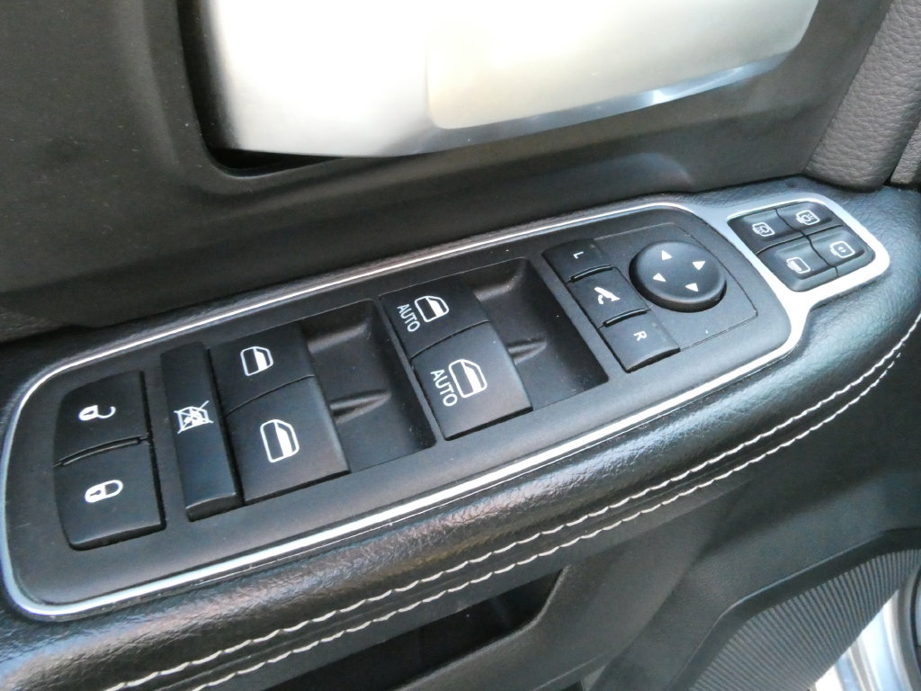 Used 2024 RAM 2500 Rebel w/ Towing Technology Group AWD/4WD image 24