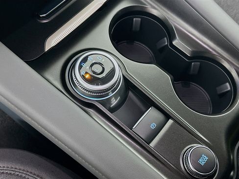 Used 2025 Ford Explorer Active image 25