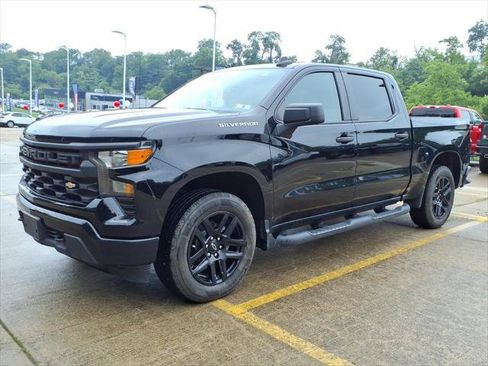 Used 2023 Chevrolet Silverado 1500 Custom AWD/4WD image 4