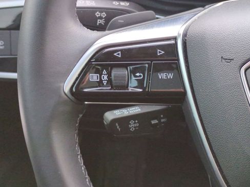 Used 2025 Audi A6 Premium Plus image 25