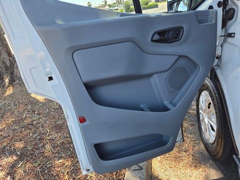 Used 2015 Ford Transit 350 XL RWD image 13