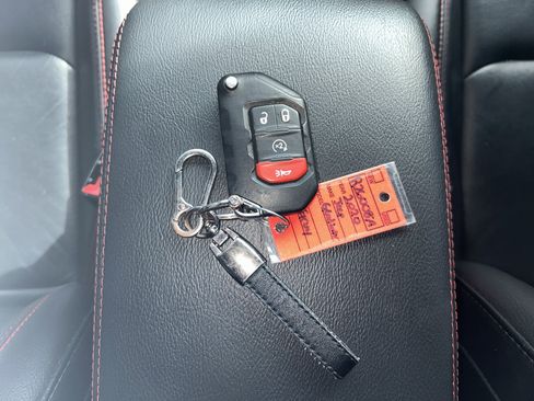 Used 2020 Jeep Gladiator Rubicon image 22