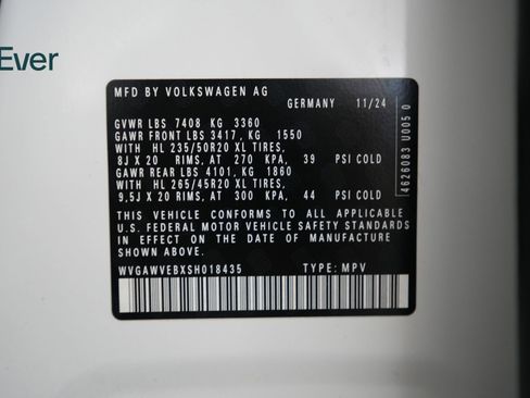 Used 2025 Volkswagen ID. Buzz Pro S RWD image 26
