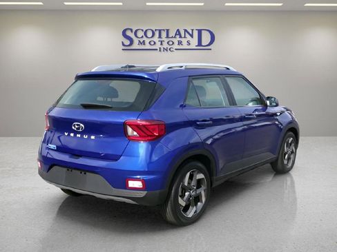 Used 2024 Hyundai Venue SEL image 6