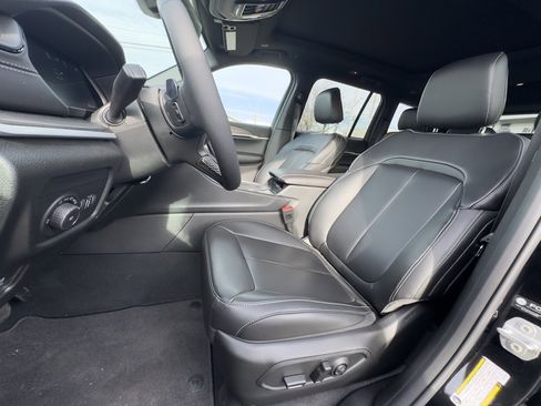 New 2026 Jeep Grand Cherokee Limited w/ Limited Altitude Package image 13