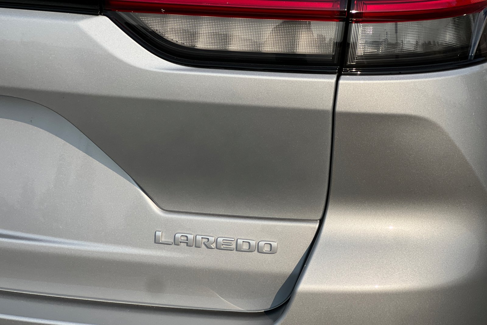 New 2026 Jeep Grand Cherokee Laredo X AWD/4WD image 8