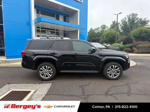 Used 2025 Toyota 4Runner Limited AWD/4WD image 5
