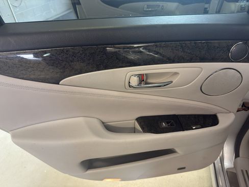 Used 2007 Lexus LS 460 image 29