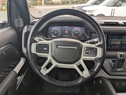 Used 2021 Land Rover Defender 110 SE image 15