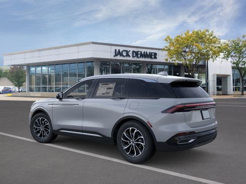 New 2026 Lincoln Nautilus Premier image 4