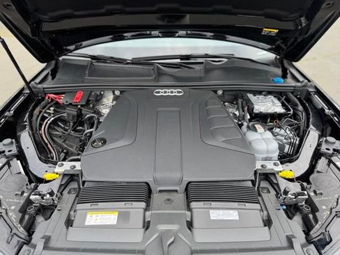 Used 2023 Audi Q7 2.0T Premium Plus w/ Premium Plus Package AWD/4WD image 38
