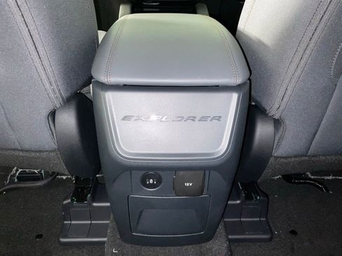 New 2026 Ford Explorer Active RWD image 18