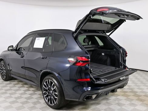 Used 2024 BMW X5 xDrive40i w/ M Sport Package image 33