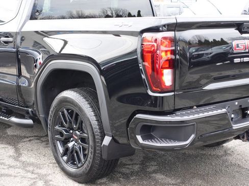 Used 2024 GMC Sierra 1500 Pro w/ Graphite Edition image 9